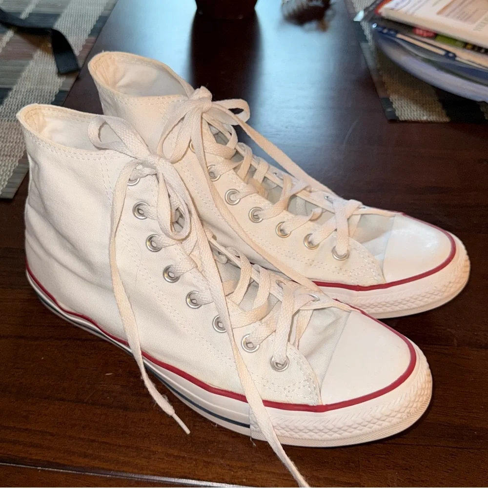 Converse Chuck Taylor Unisex White High-Tops with Red and Blue Details M9 W11 - Picture 1 of 9